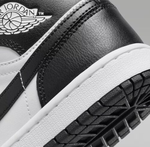 Air Jordan 1 Mid